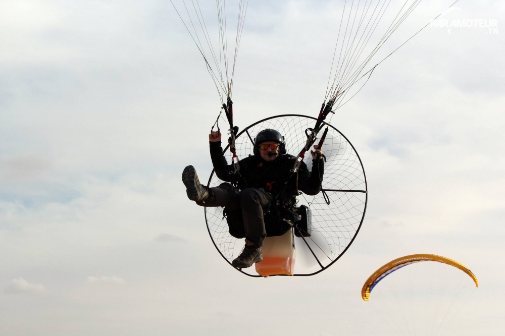 Du-paramoteur-dans-le-Sahara-paramoteur-10.jpg