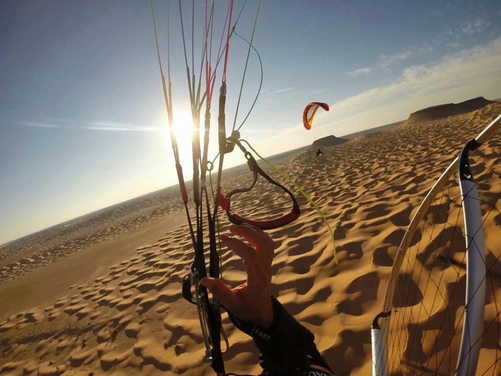 Du-paramoteur-dans-le-Sahara-paramoteur-6.jpg