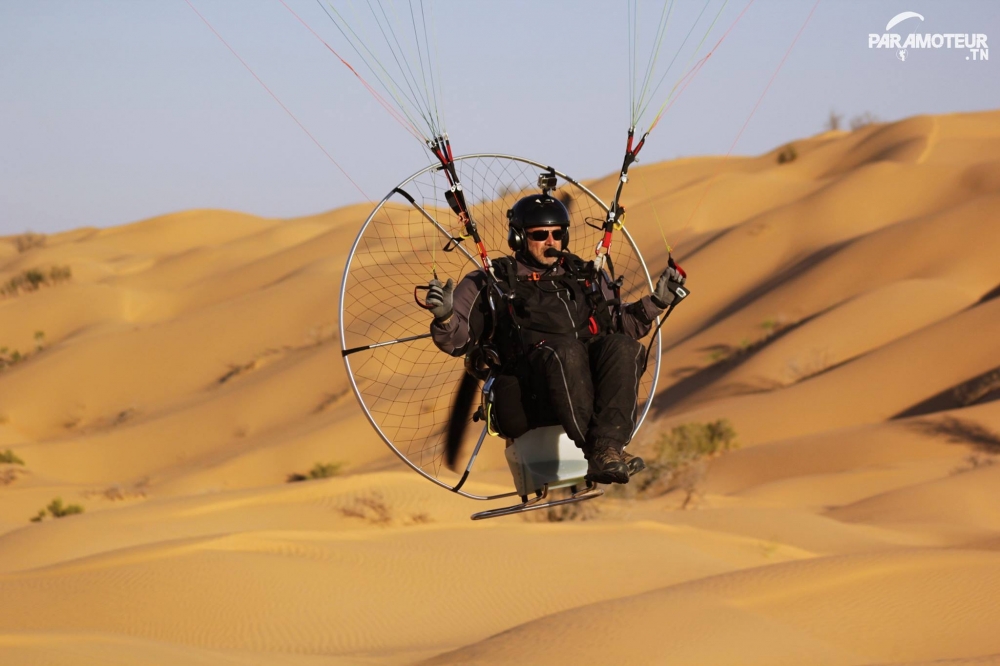 Du-paramoteur-dans-le-Sahara-paramoteur-9.jpg